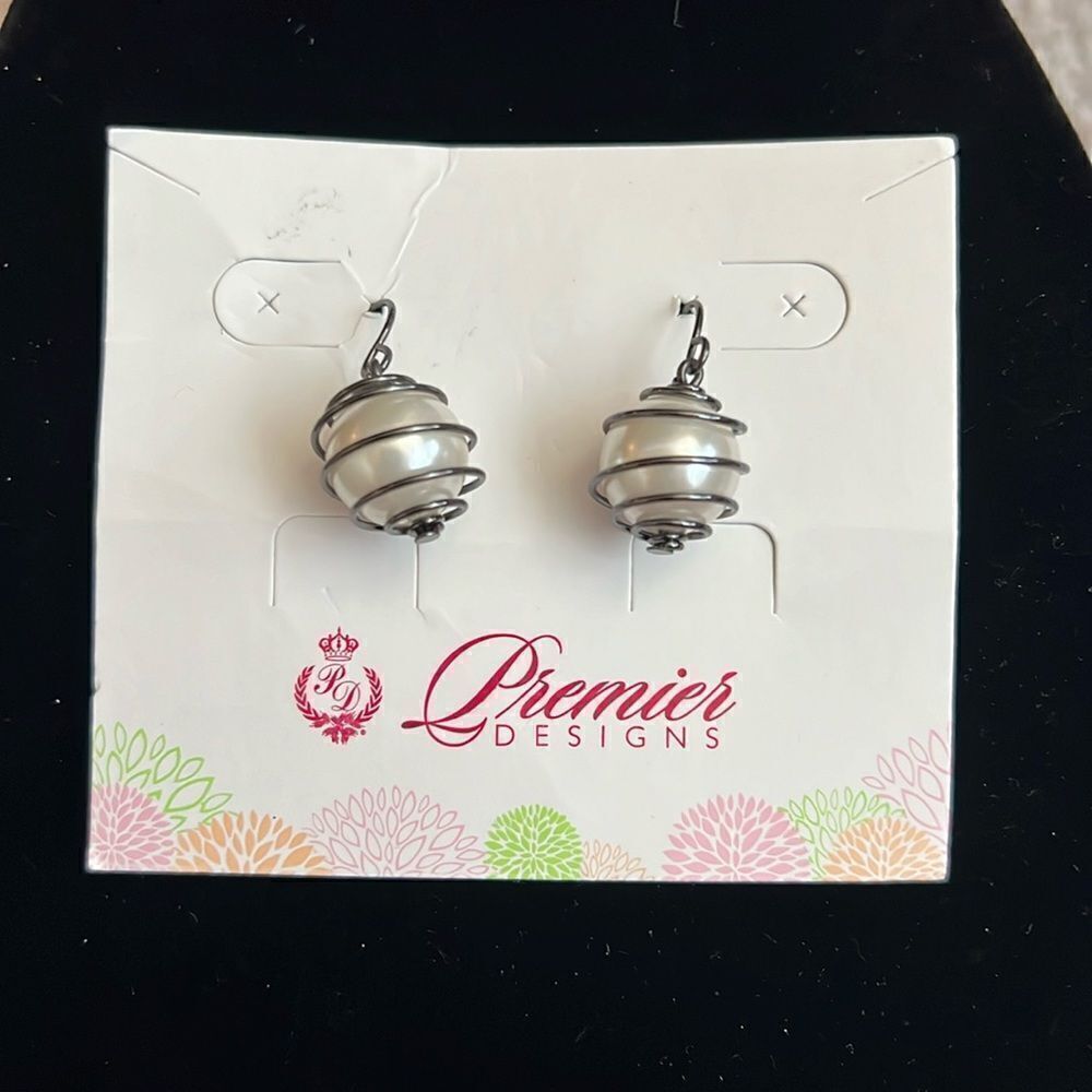 New Premier Designs “Starry- Eyed” earrings